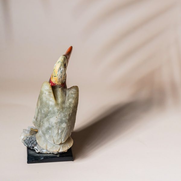 Decorative onyx pelican bird figurine for gifting