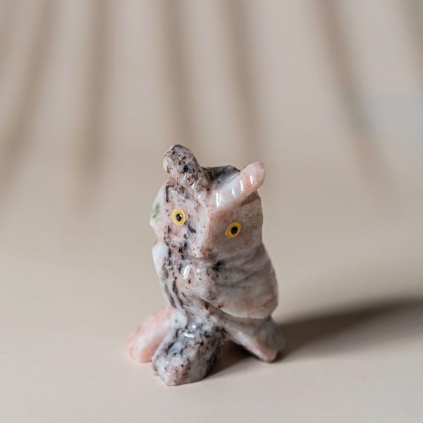 Natural stone owl figurine for home decor gifting