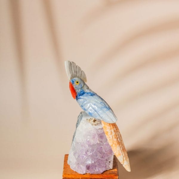 Semi-precious stone parrot figurine for home decor and wedding gifting