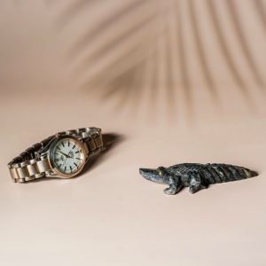 Stone crocodile figurine made from semi-precious stone for home decor