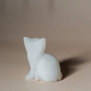 White quartz cat figurine handcrafted from semi-precious stone for home décor